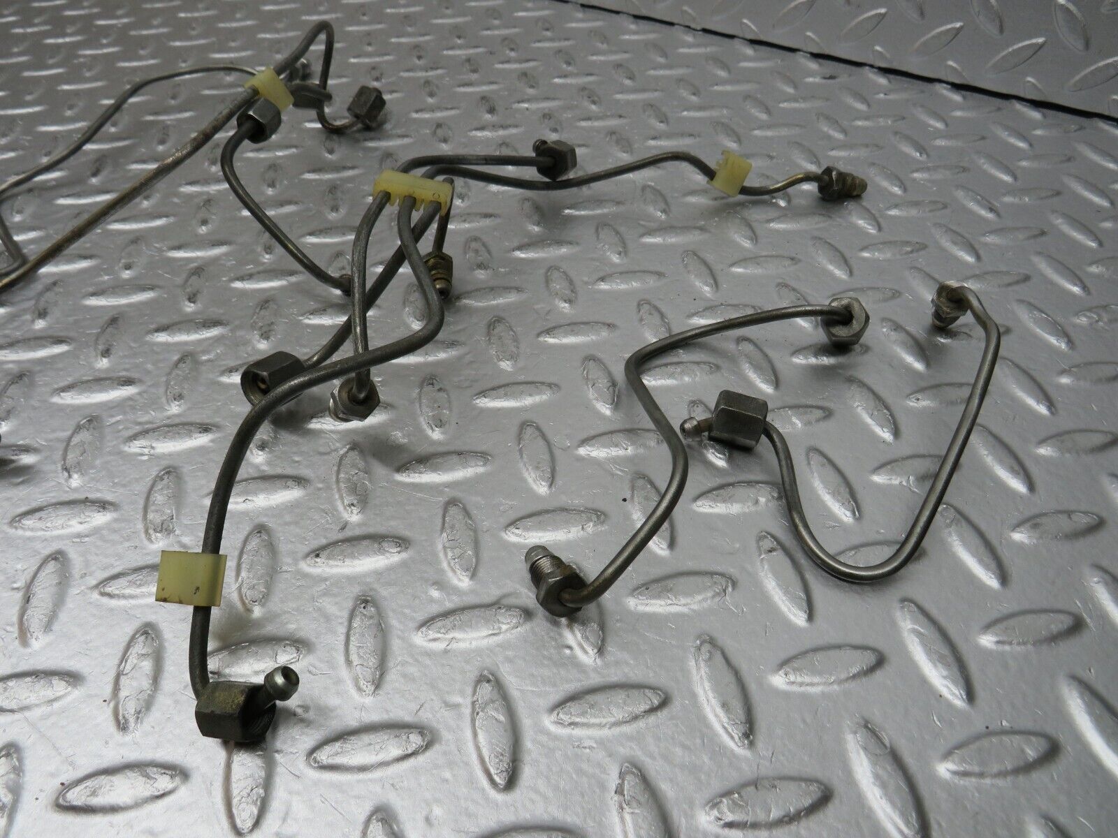 32717 Mercedes-Benz S124 300TE Wagon Fuel Line Hose Set