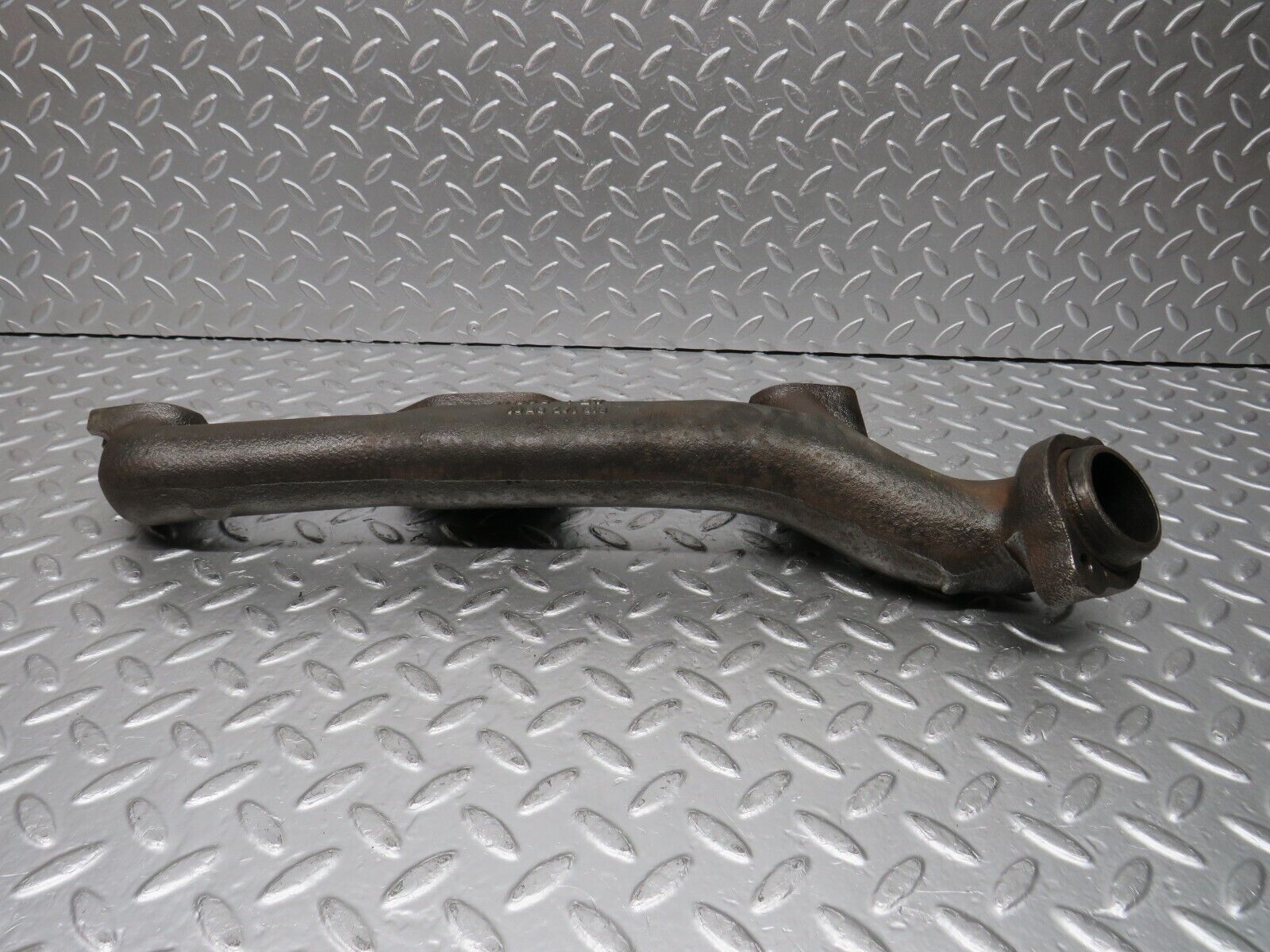 31100 Mercedes-Benz W123 200D Exhaust Manifold 6161420501 OM615.940