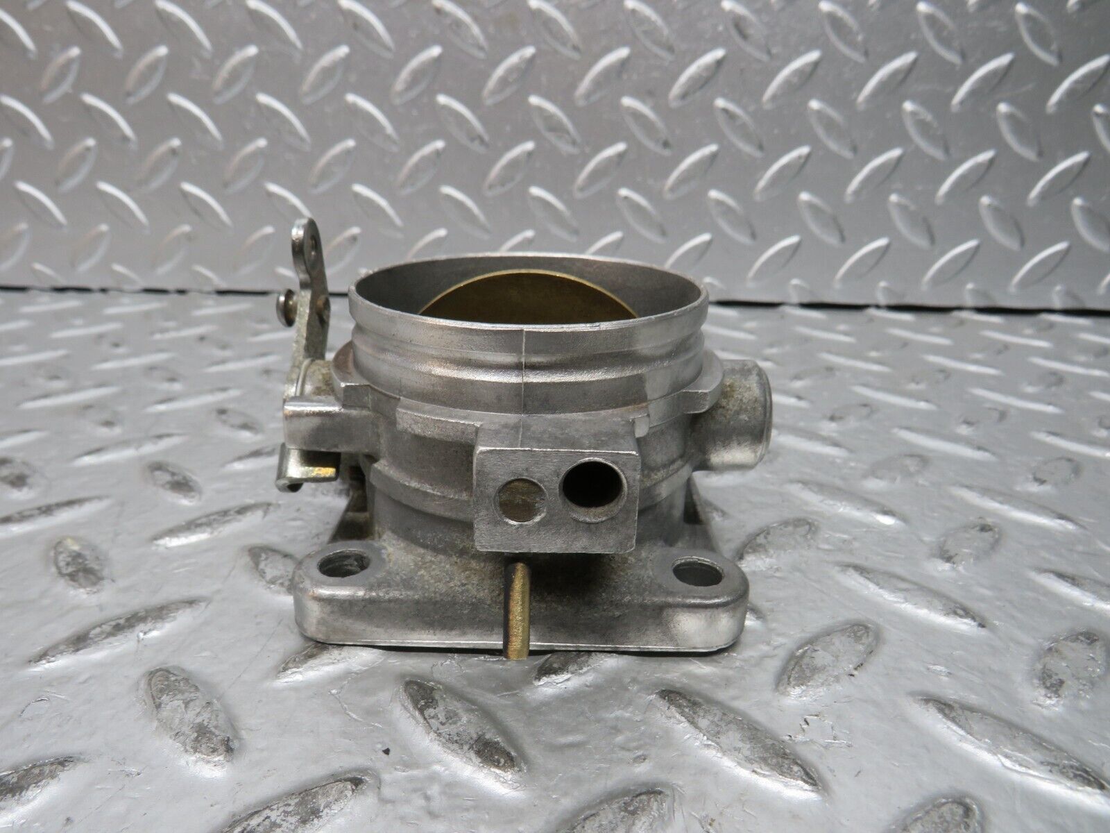 28700 Mercedes-Benz W123 230E Throttle Body Valve 0011402353