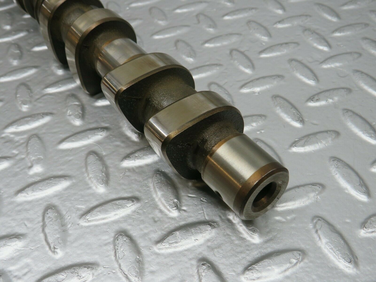 24425 Mercedes-Benz S124 220TE Wagon Camshaft Left Side Intake 1111101