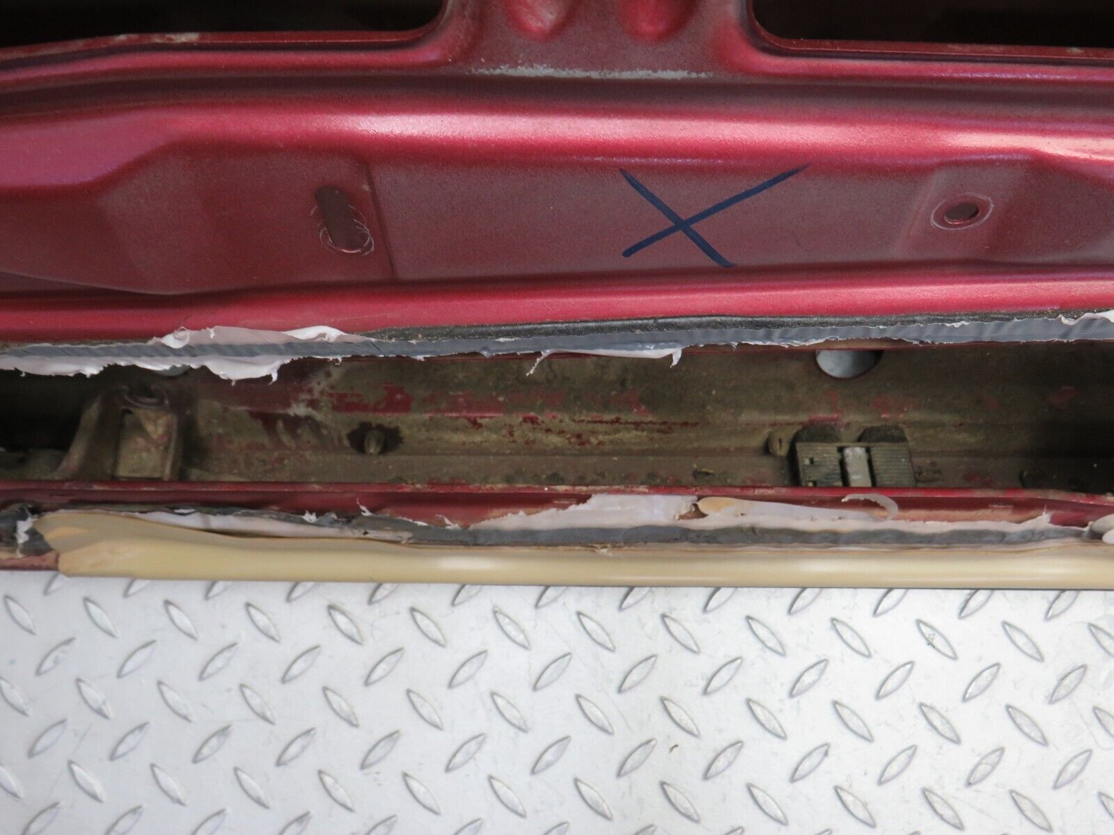 38509 Mercedes-Benz R129 280SL Coupe Left Door