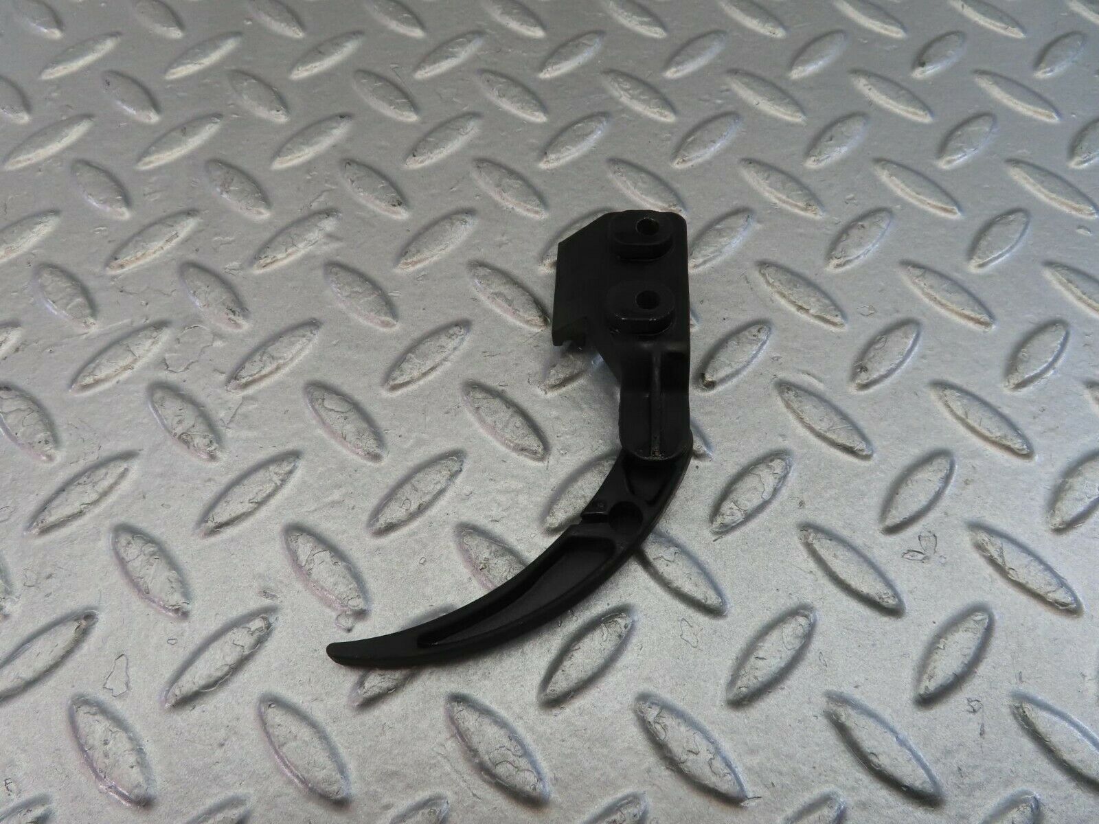 10037 Mercedes-Benz C123 230CE Coupe Hood Opener Bonnet Opener Release