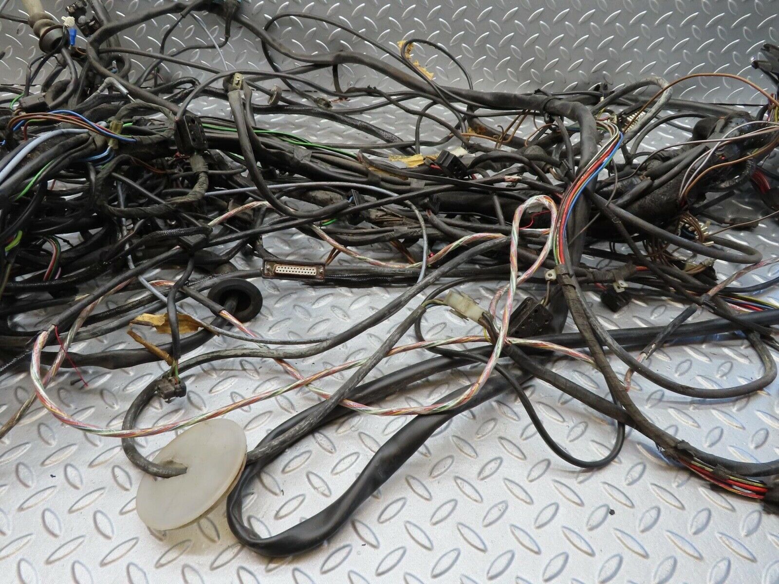 14182 Mercedes-Benz C107 280 SLC Engine Chassis Body Wire Wiring Harness