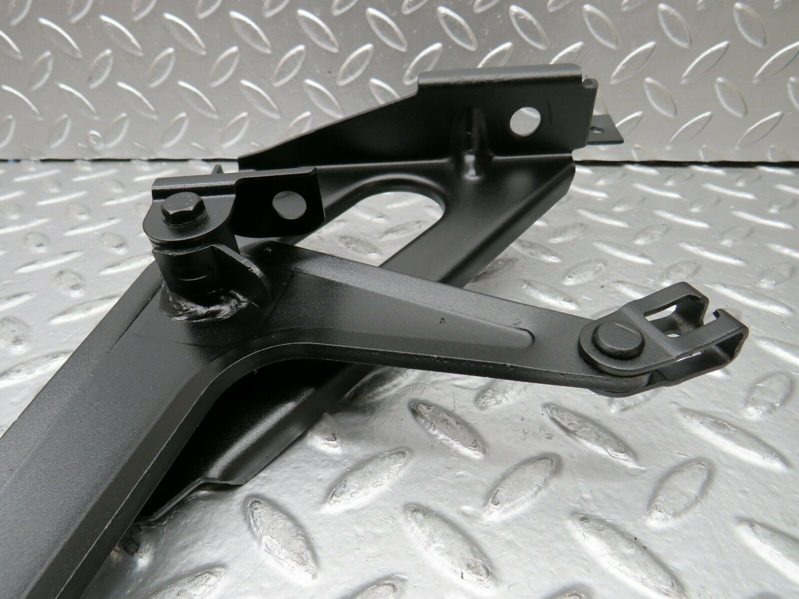 23061 Mercedes-Benz C123 230CE Coupe Handbrake Regulator