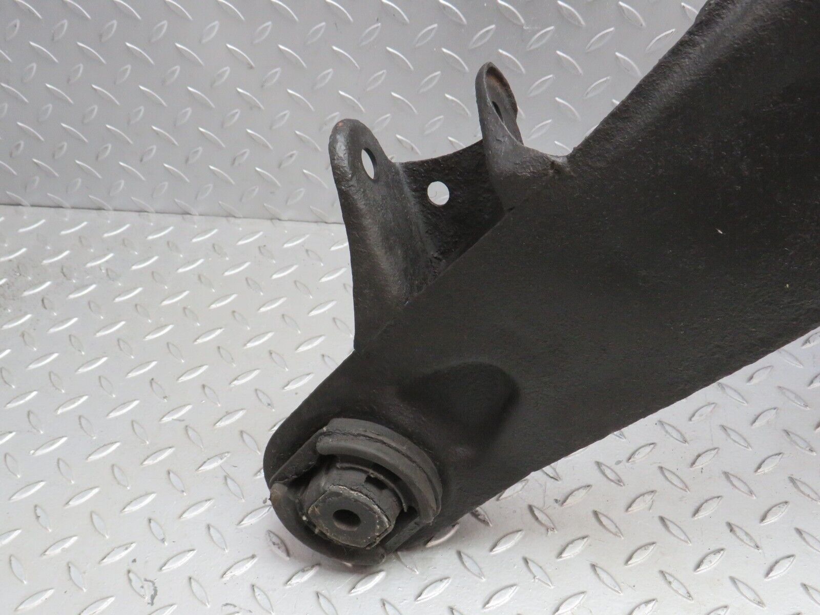 0411 Mercedes-Benz W116 Rear Subframe Axle Carrier Suspension