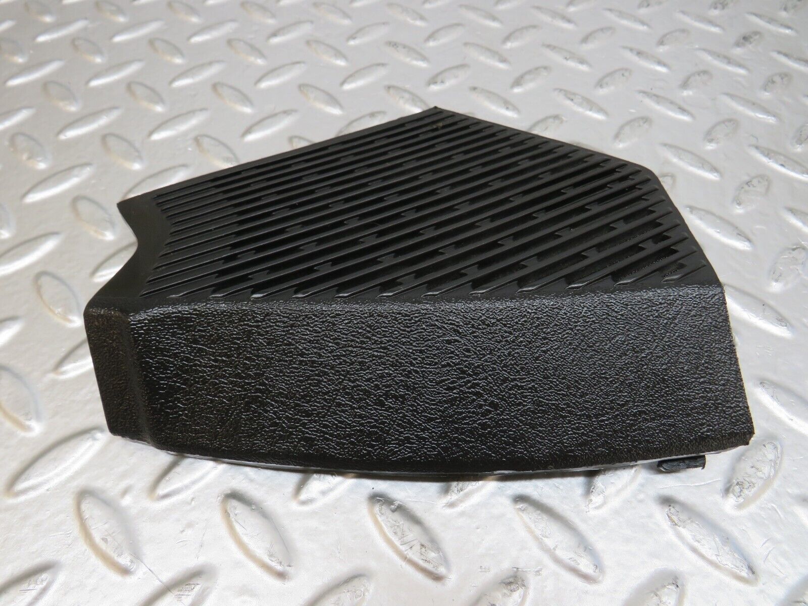 25408 Mercedes-Benz W123 200 Front Right Speaker Cover 1236802807