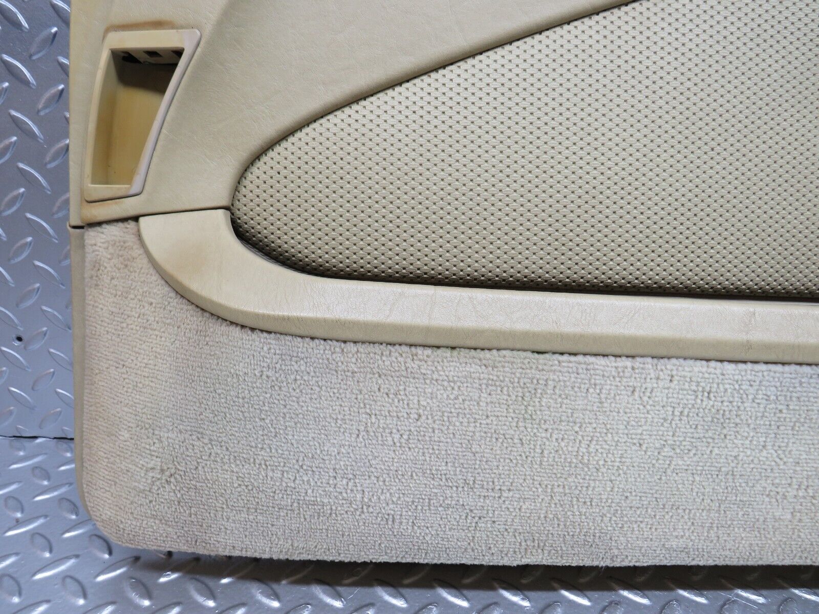 34386 Mercedes-Benz C126 380SEC Coupe Right Door Card 1267270870