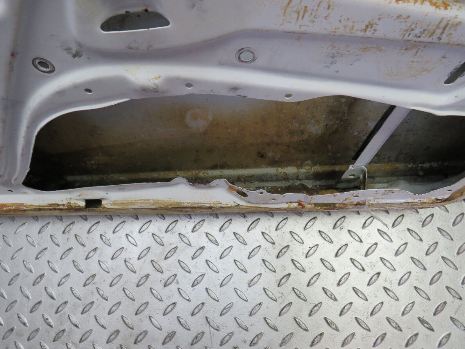 30245 Mercedes-Benz W124 230E Front Right Door