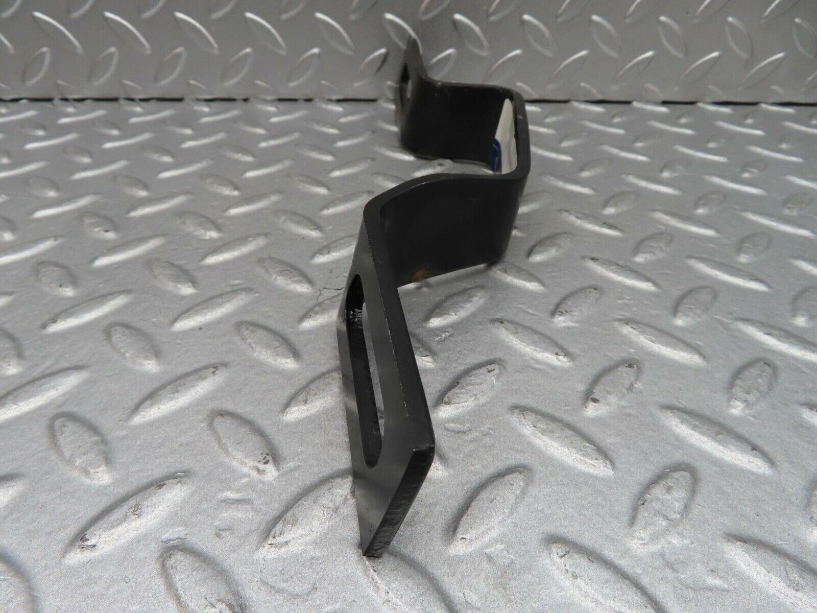 14166 Mercedes-Benz C107 280SLC Front Left Bumper Bracket Holder 1078850940