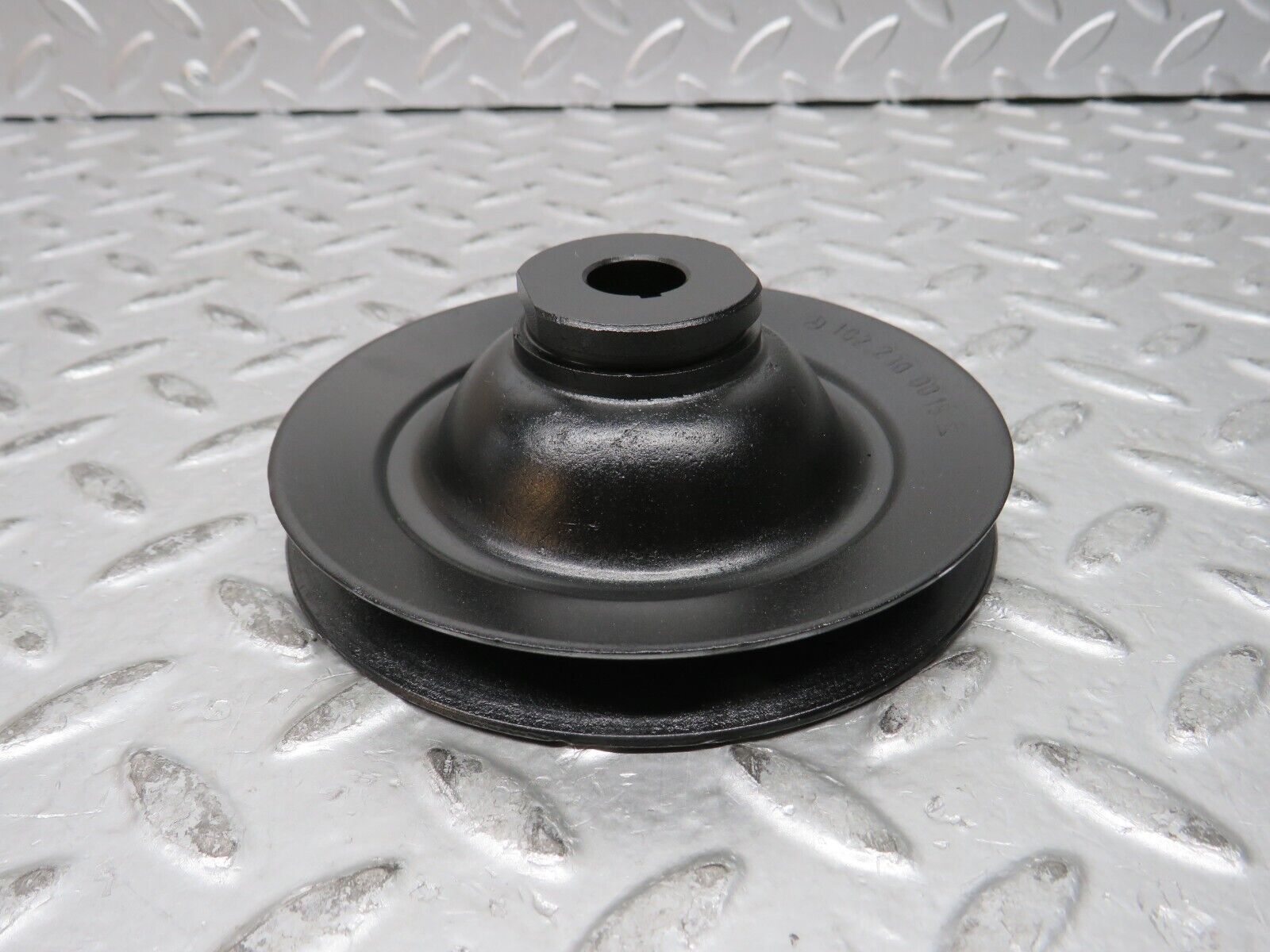 28760 Mercedes-Benz W123 230E Power Steering Pump Pulley 1022300015