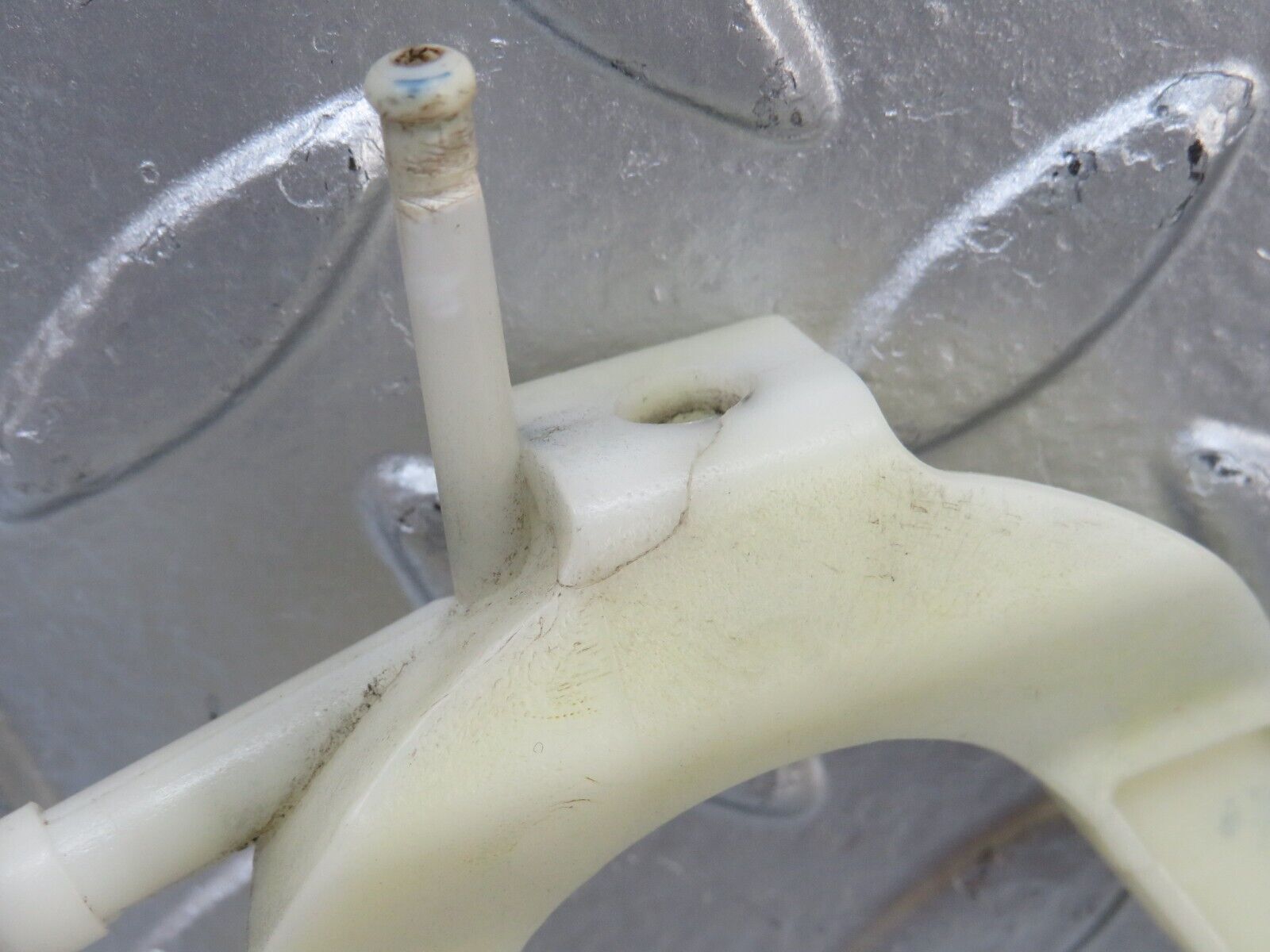 26373 Mercedes-Benz R129 Front Right Headlight Wiper Bracket 1298240614