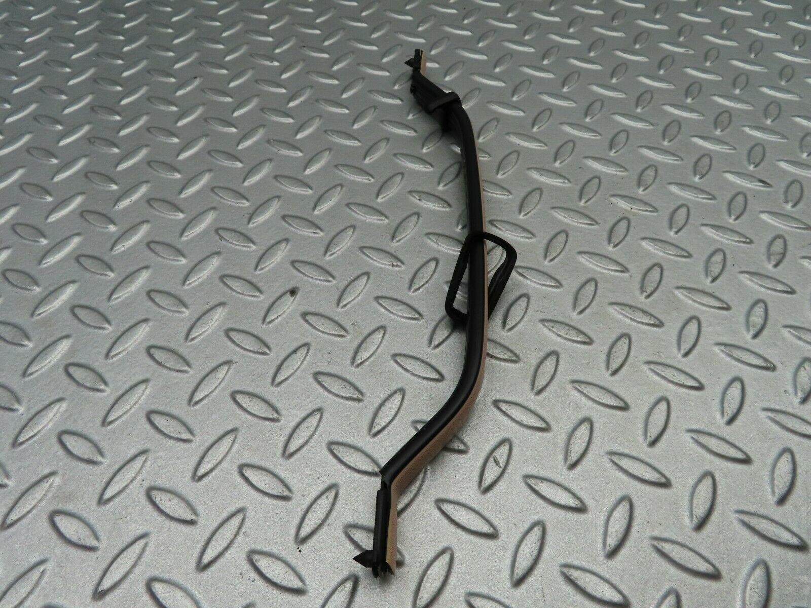 5668 Mercedes-Benz W123 200 Interior Roof Grab Handle