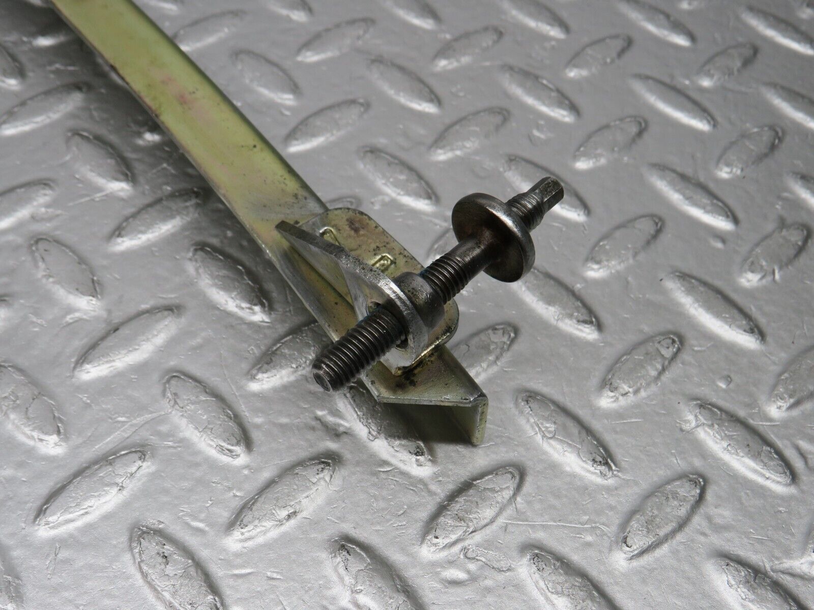 38310 Mercedes-Benz R129 280SL Coupe Front Right Window Channel