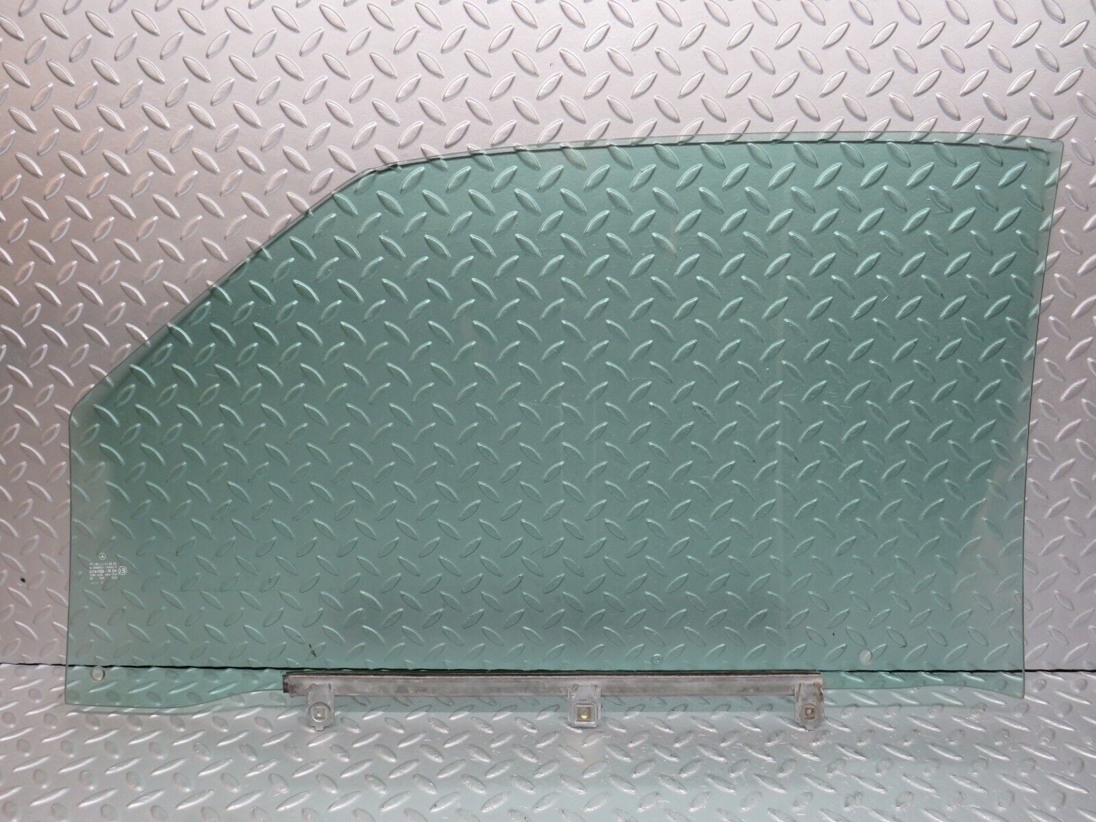39664 Mercedes-Benz R129 320SL Coupe Right Door Window Glass