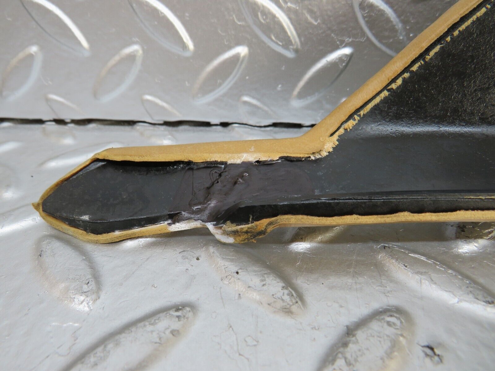 27149 Mercedes-Benz W123 280E C Pillar Cover Left Side Palomino 1236900325