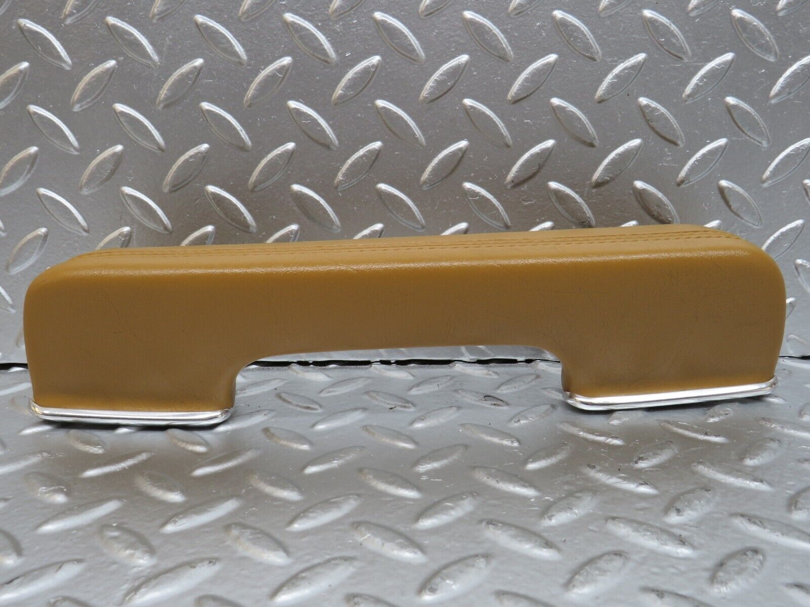 25439 Mercedes-Benz W123 200 Interior Door Handle Rear Left