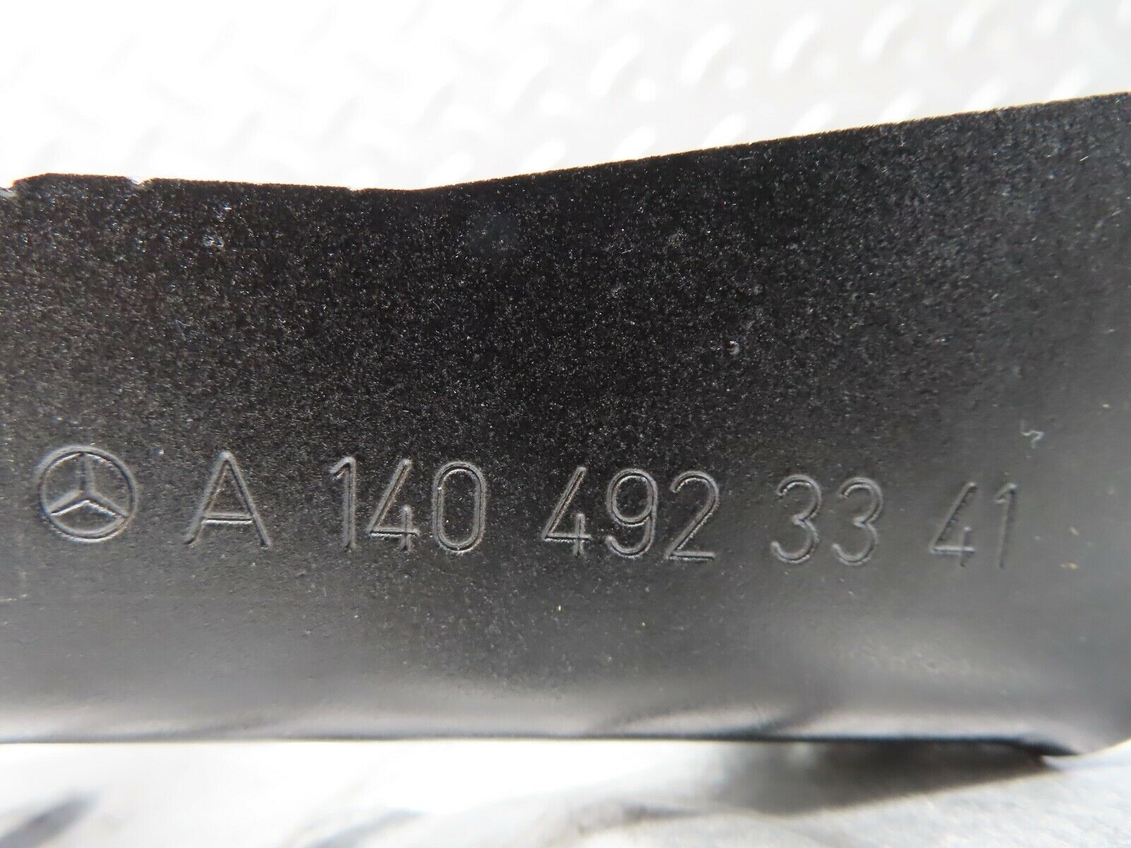 19457 Mercedes-Benz C140 CL420 Coupe Exhaust Bracket Pair 1404923341