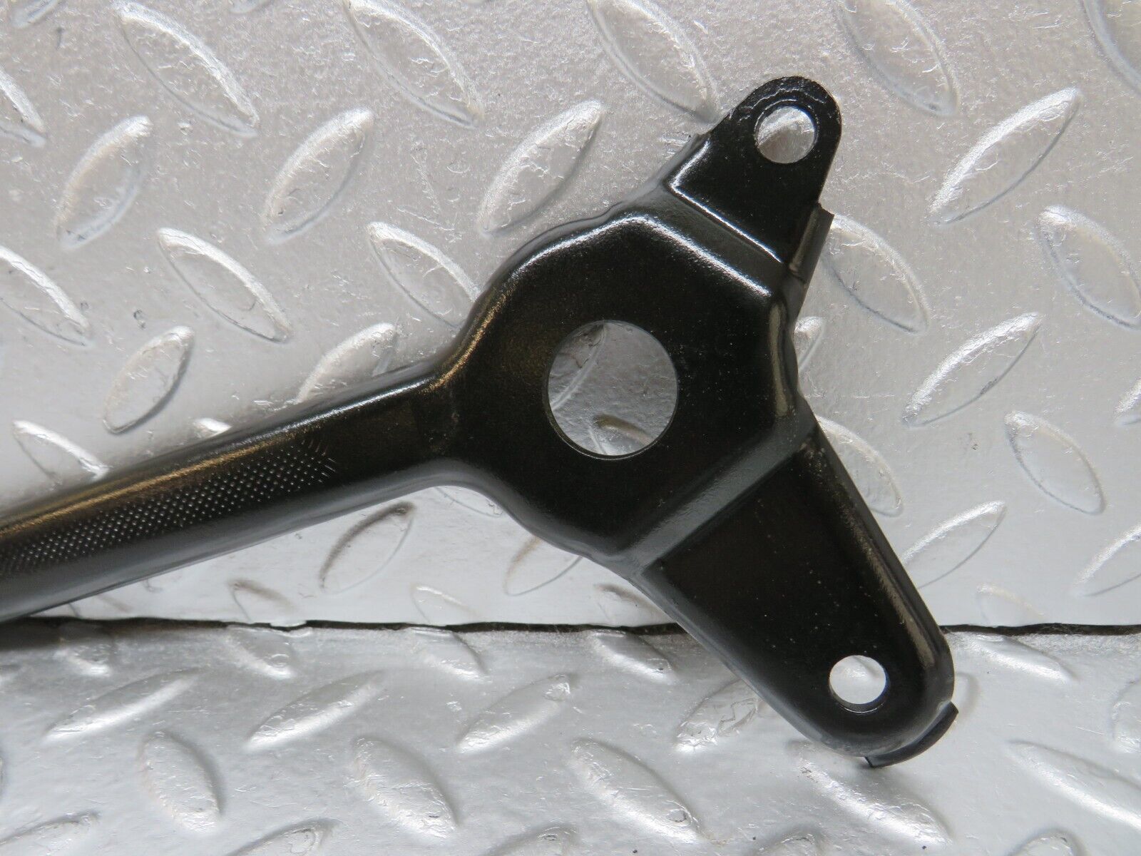 34098 Mercedes-Benz W124 260E Belt Tensioner Bracket Holder 1032021240