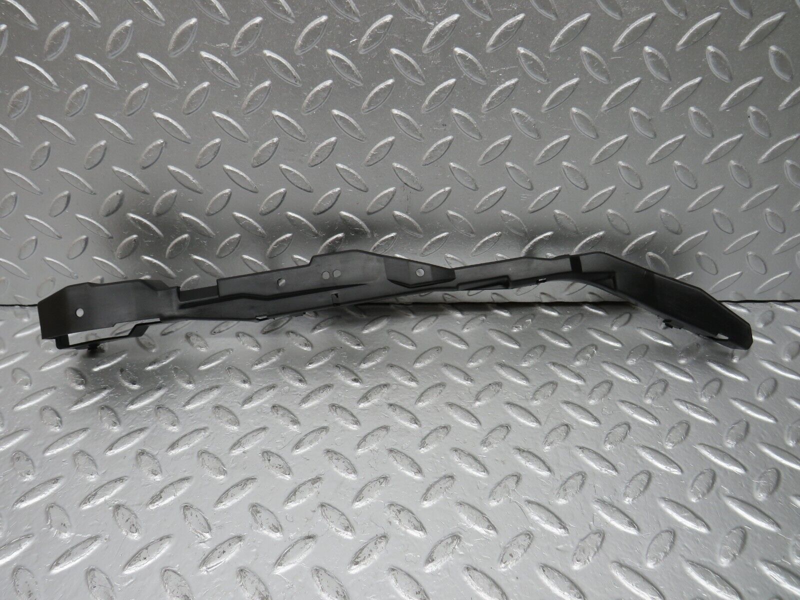 33298 Mercedes-Benz W202 C180 Front Panel Plastic Cover Trim 2026280407