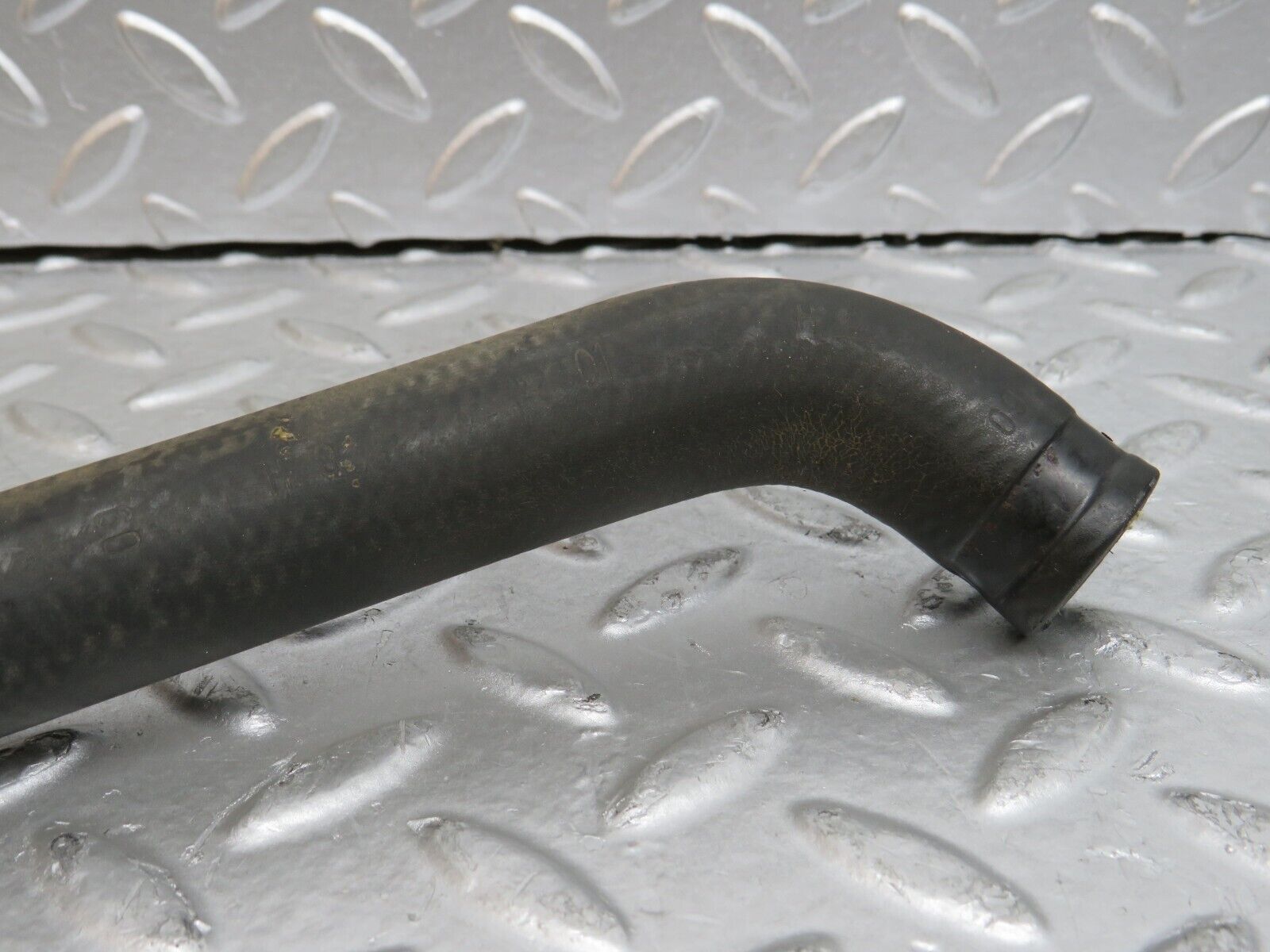 29562 Mercedes-Benz W124 230E Water Hose Pipe 1248325894