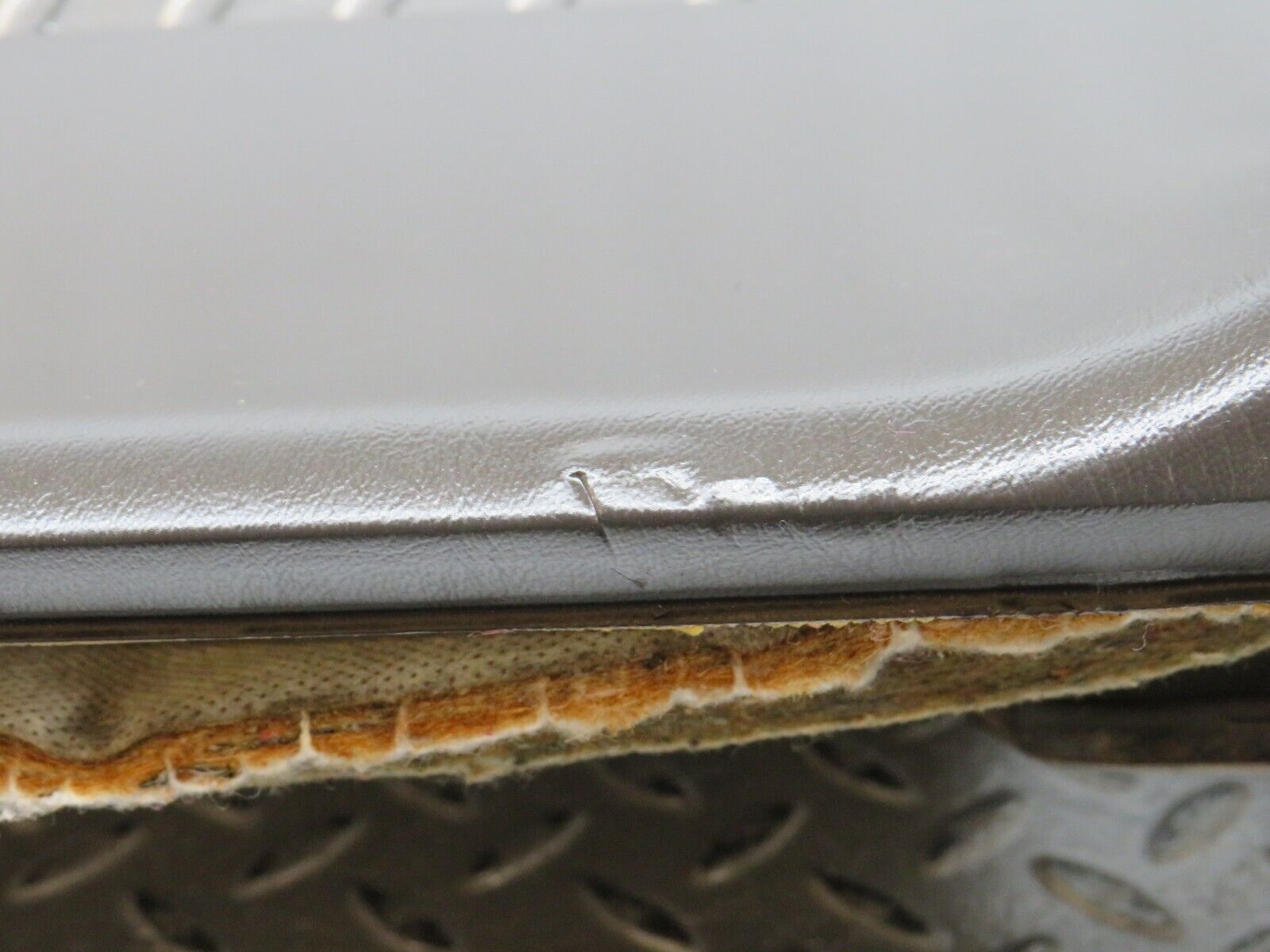 28911 Mercedes-Benz C124 320CE Coupe Dashboard Brown