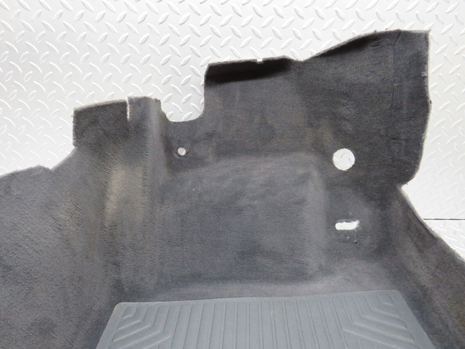 34834 Mercedes-Benz W210 320E Front Right Floor Carpet Grey 2106802240