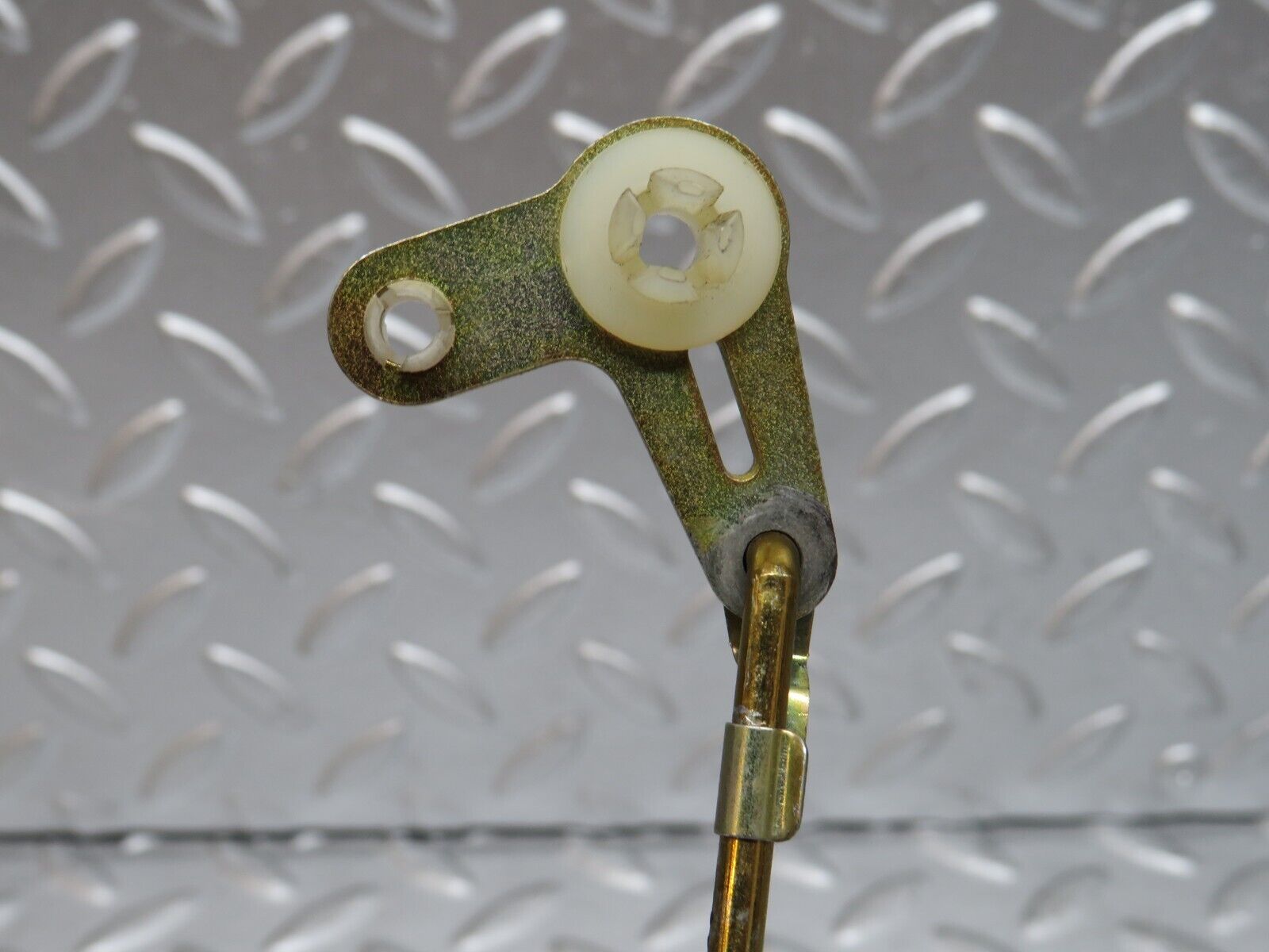 29381 Mercedes-Benz W124 230E Rear Door Lock Knob Pair