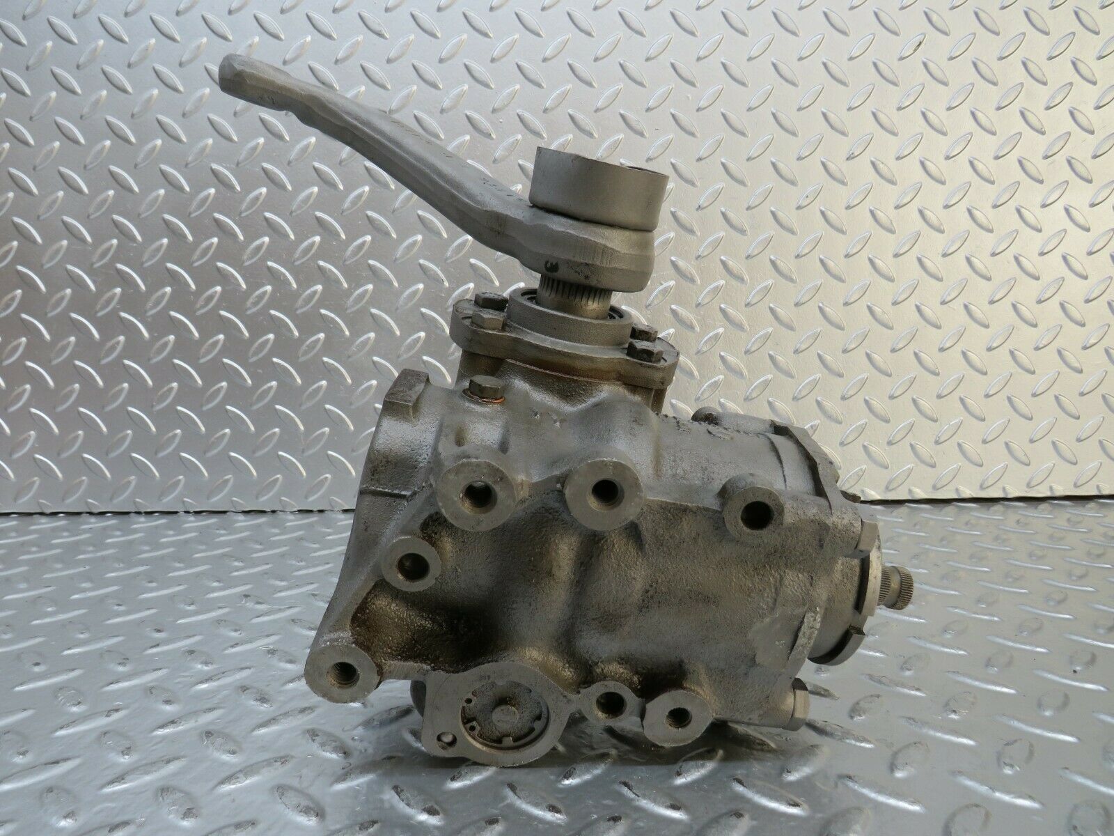 23383 Mercedes-Benz W116 350SE Steering Box Steering Rack RHD 1164610101