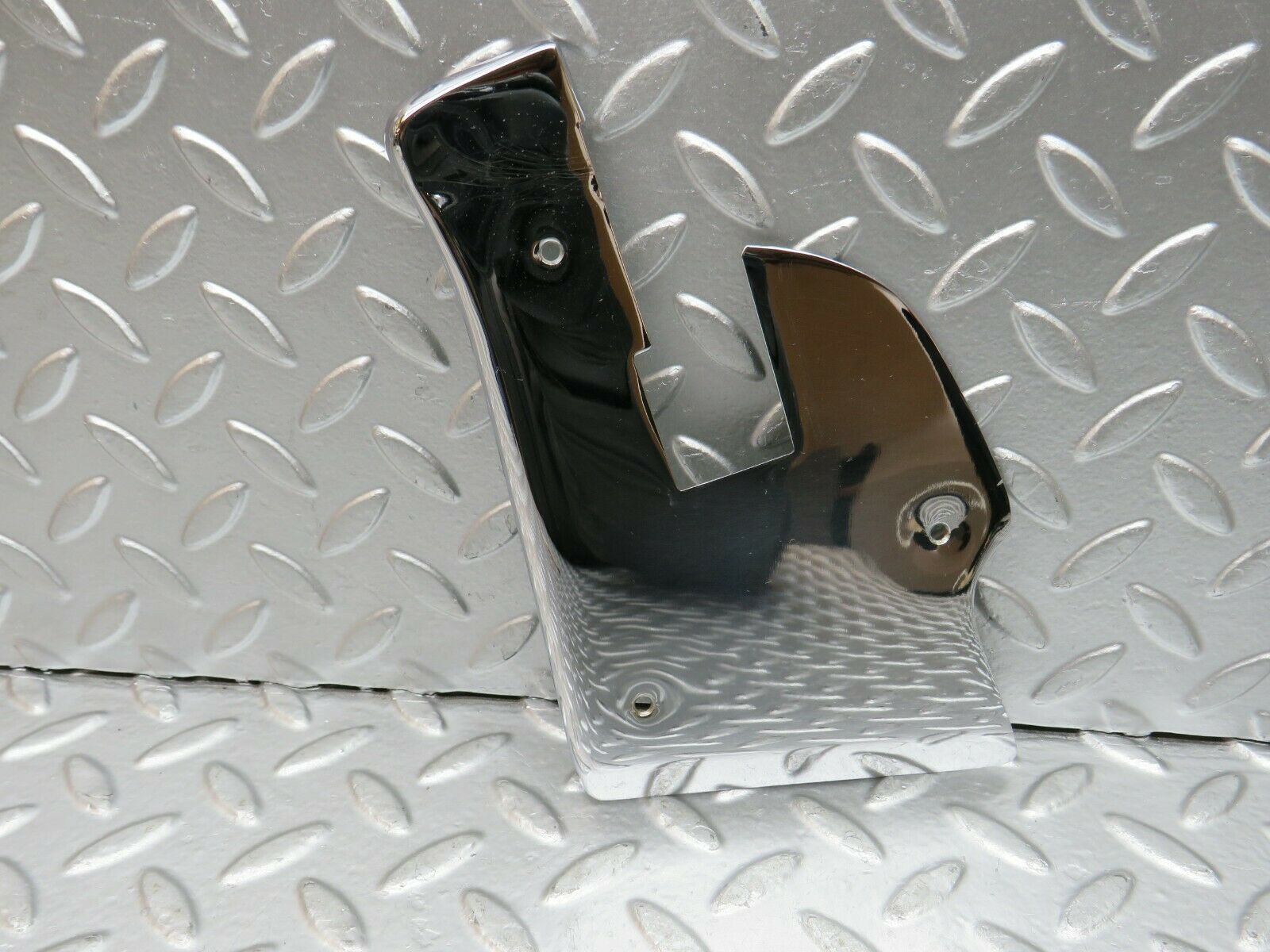 22749 Mercedes-Benz C107 450SLC Coupe Door Moulding Trim Chrome Right Side