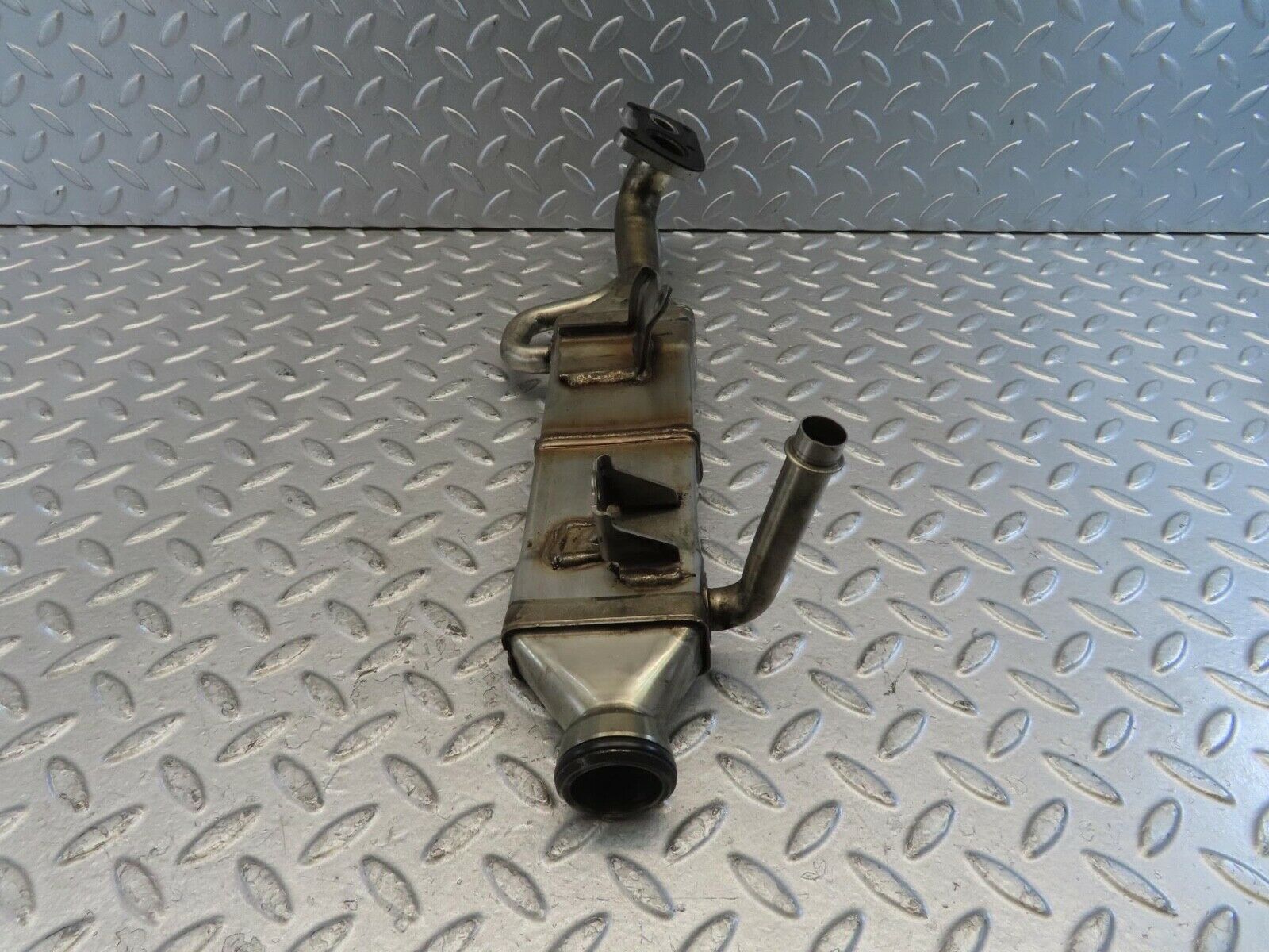 11258 Mercedes-Benz W221 S320 EGR Cooler 6421400175