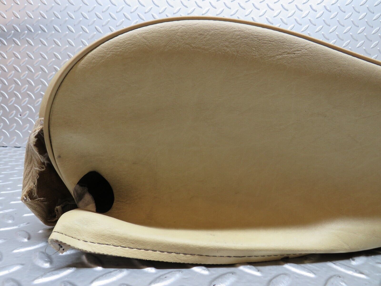 28495 Mercedes-Benz S123 240D Wagon Front Seat Backrest 1239100016