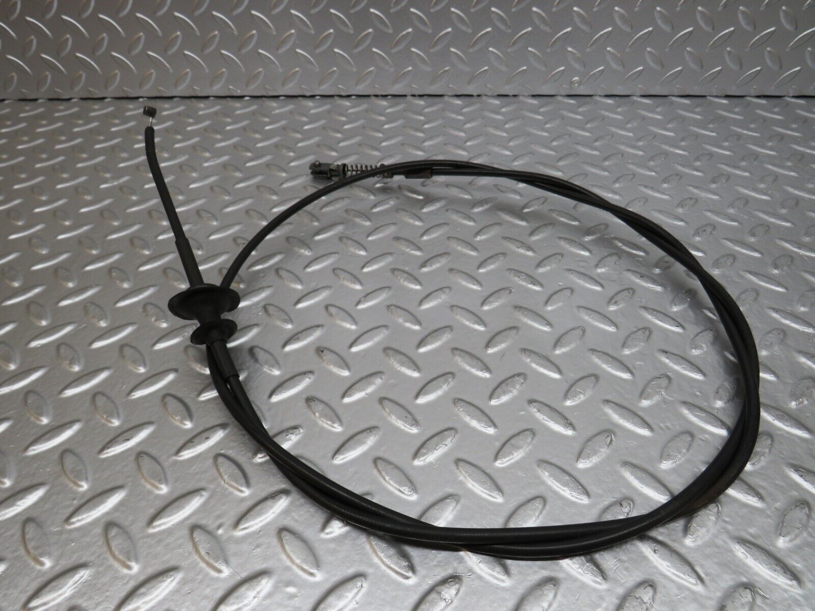 25446 Mercedes-Benz W123 200 Bonnet Release Cable