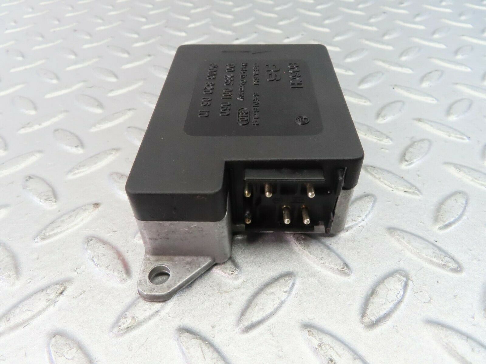 9302 Mercedes-Benz C124 300CE Coupe Crash Sensor Bosch 0038200610