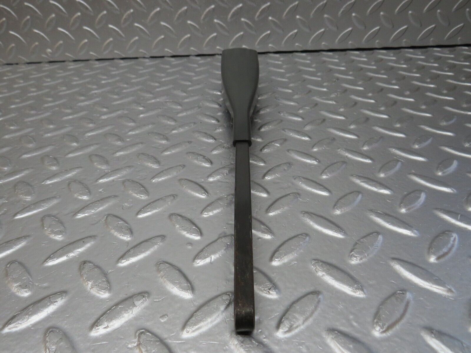 34006 Mercedes-Benz W124 260E Wiper Arm Bosch