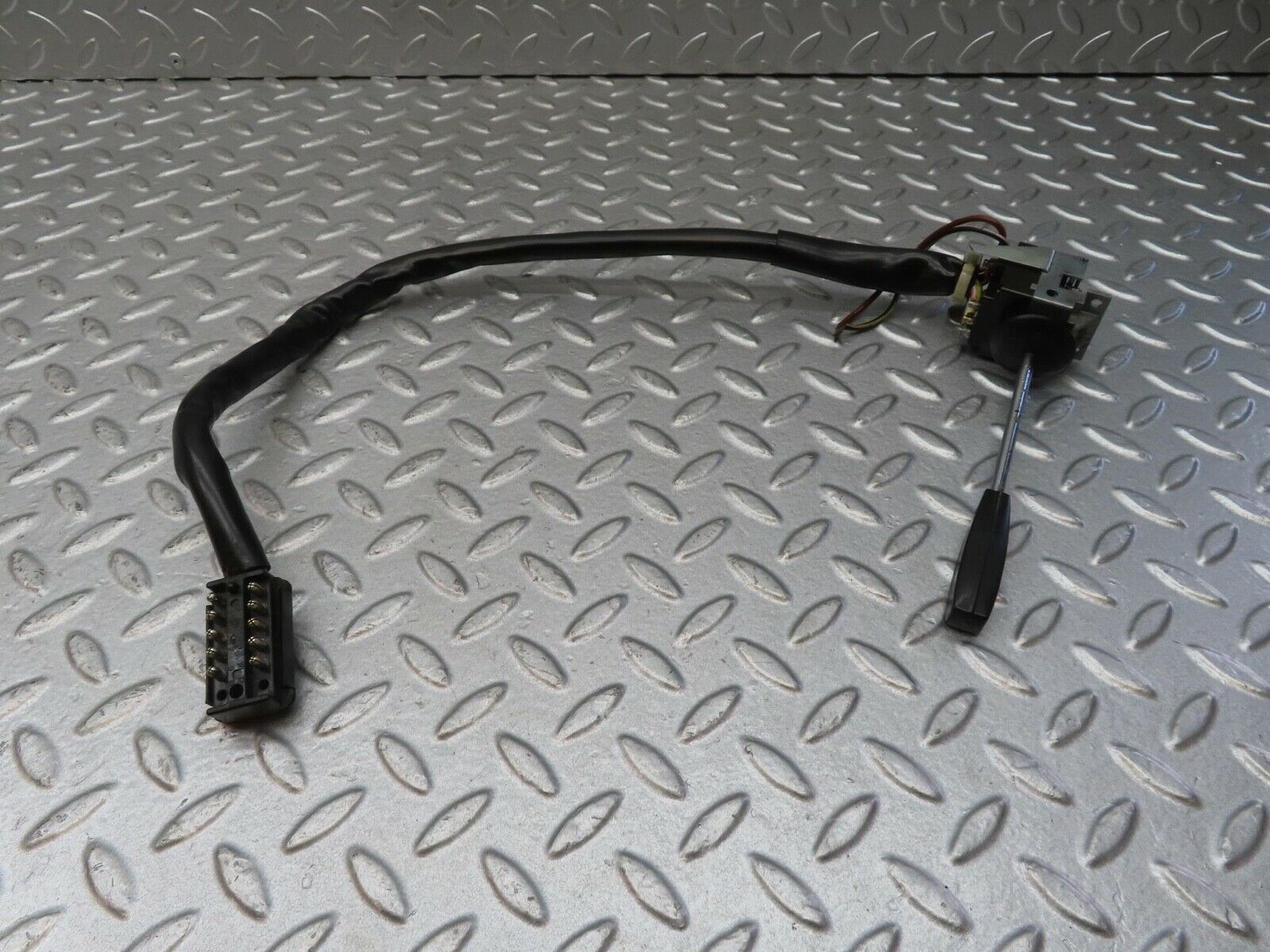 13196 Mercedes-Benz W111 220S Indicator Stalk