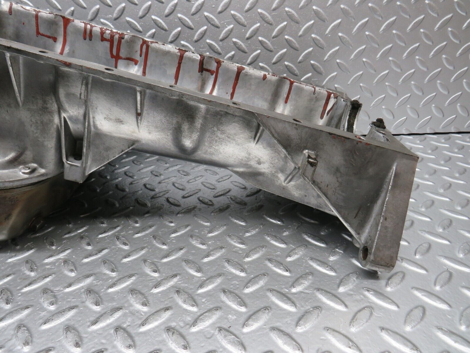 31169 Mercedes-Benz W123 200D Oil Pan Oil Sump 1150141402