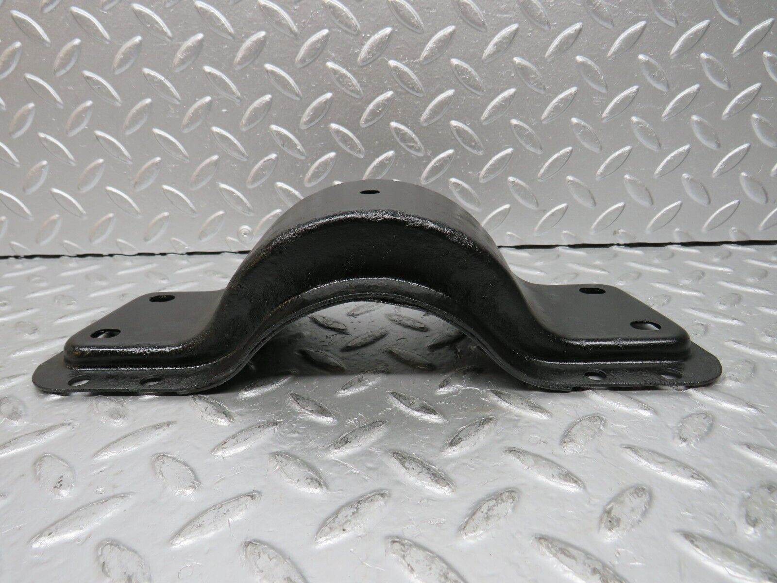 30175 Porsche 924 Cardan Shaft Prop Shaft Bracket