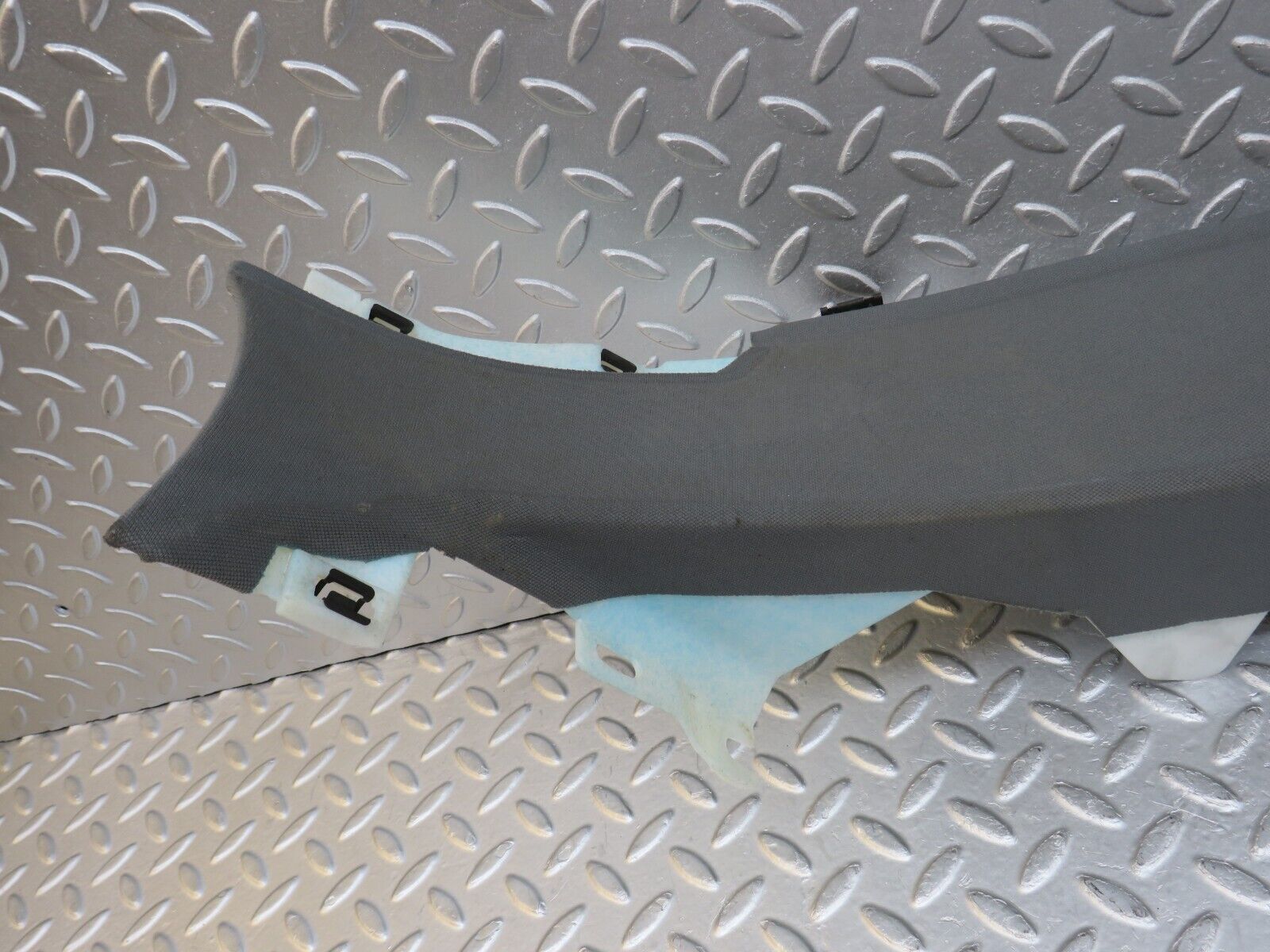 35121 Mercedes-Benz W221 C Pillar Cover Grey Right Side 2216900825