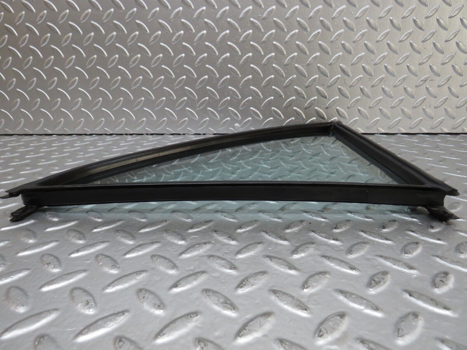 27224 Mercedes-Benz W123 280E Rear Left Quarter Window Glass 1237350124