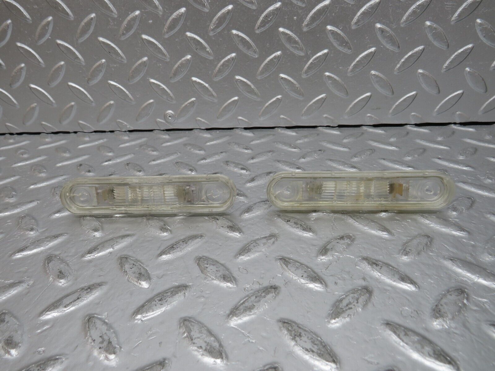 31789 Mercedes-Benz W201 190LE 1.8L number Plate Light 1248200256