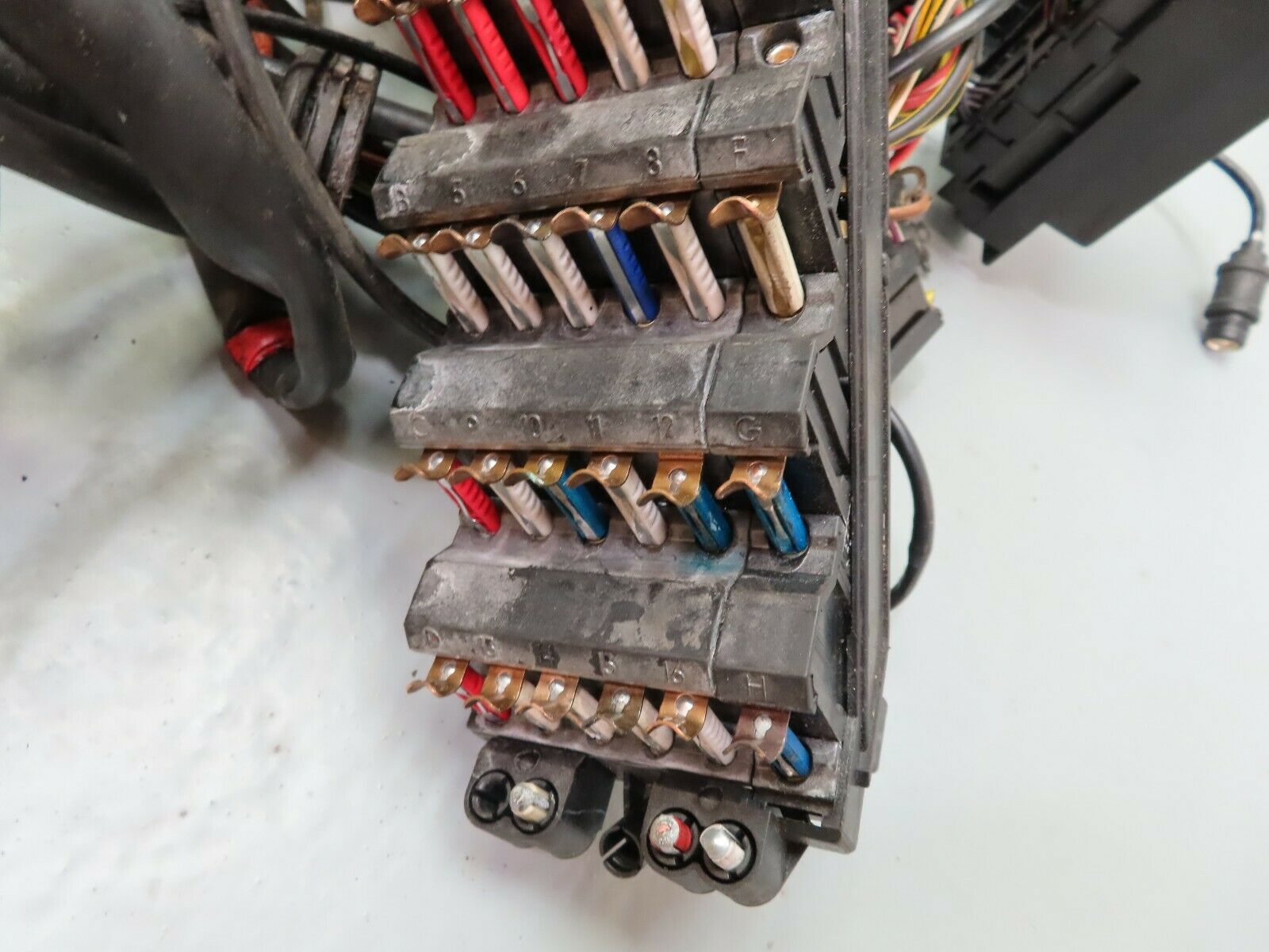 5942 Mercedes-Benz W124 230E Engine Chassis Body Wire Wiring Harness