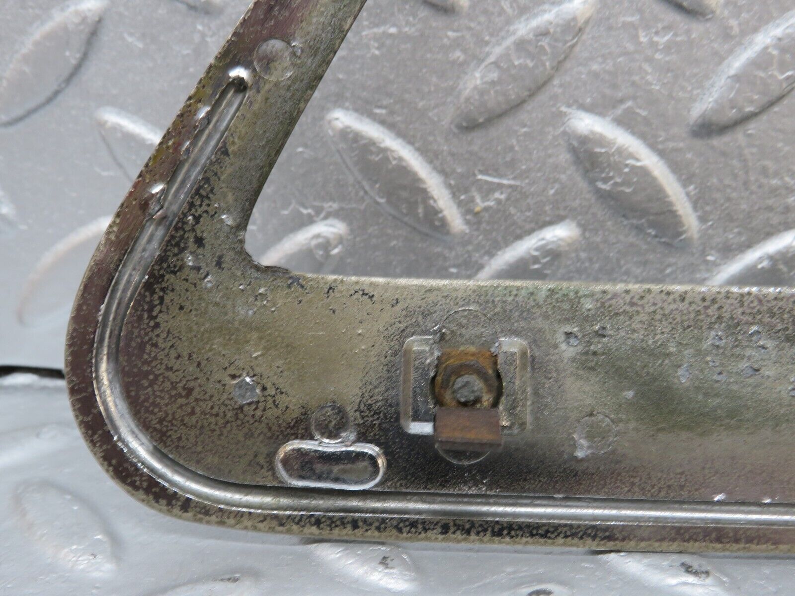 40224 Mercedes-Benz W110 230 C Pillar Chrome Trim Right Side 1116900489