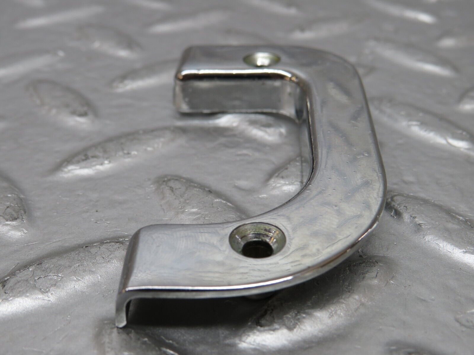 25546 Mercedes-Benz W123 200 Right Interior Chrome Door Latch Trim 1237230224