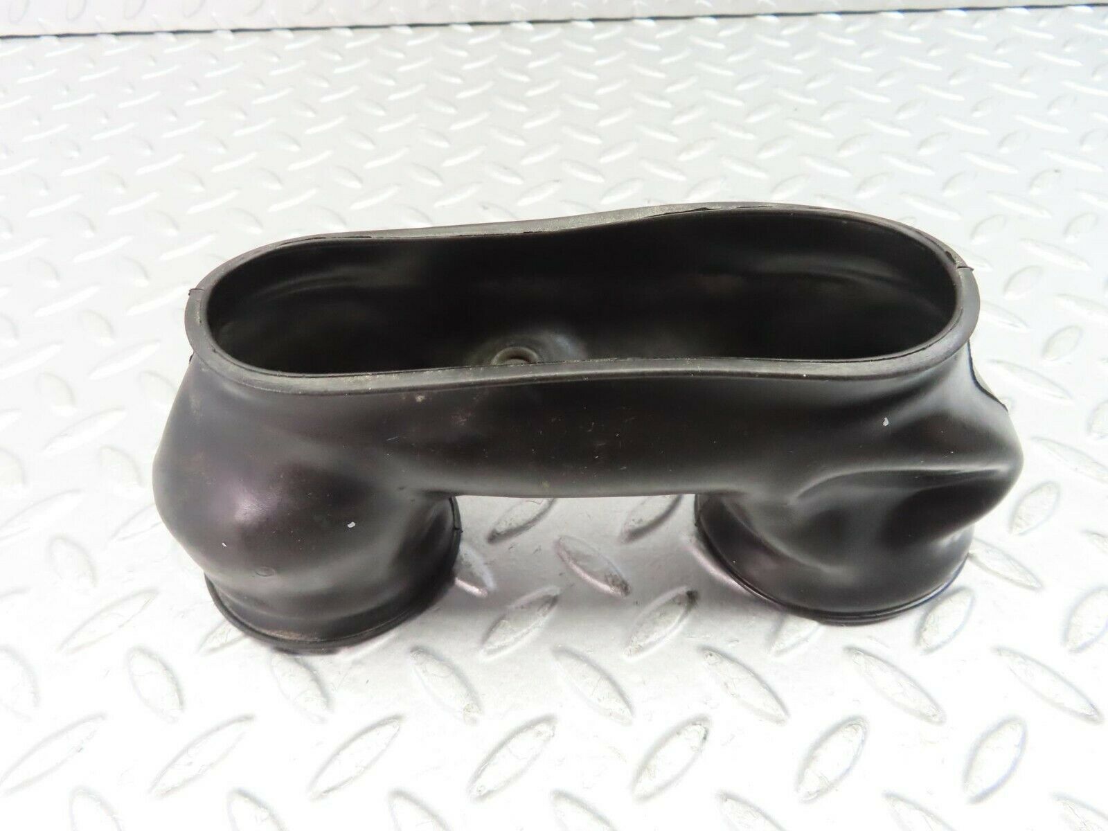 9120 Mercedes-Benz W123 Air Duct Hose Rubber 1238320988