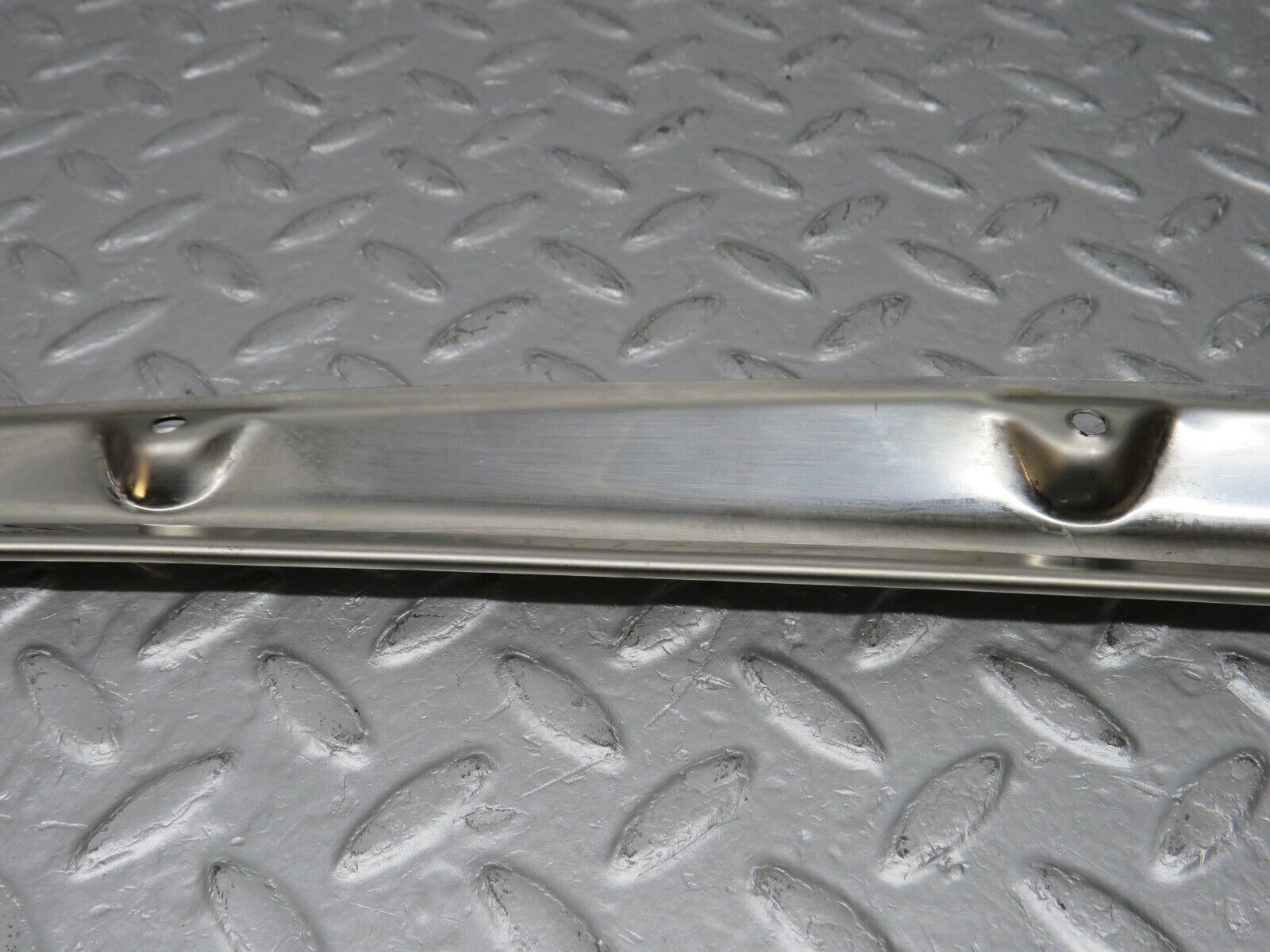 38593 Mercedes-Benz R129 280SL Coupe Folding Top Chrome Top Cover Trim Right
