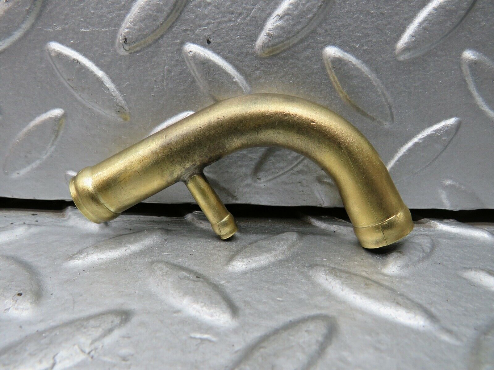 21732 Mercedes-Benz W126 300SE Fuel Pipe