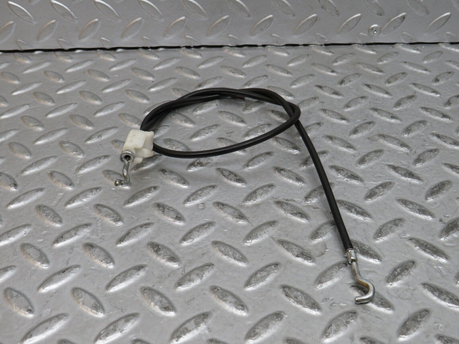 29152 Mercedes-Benz C124 320CE Coupe Door Lock Cable