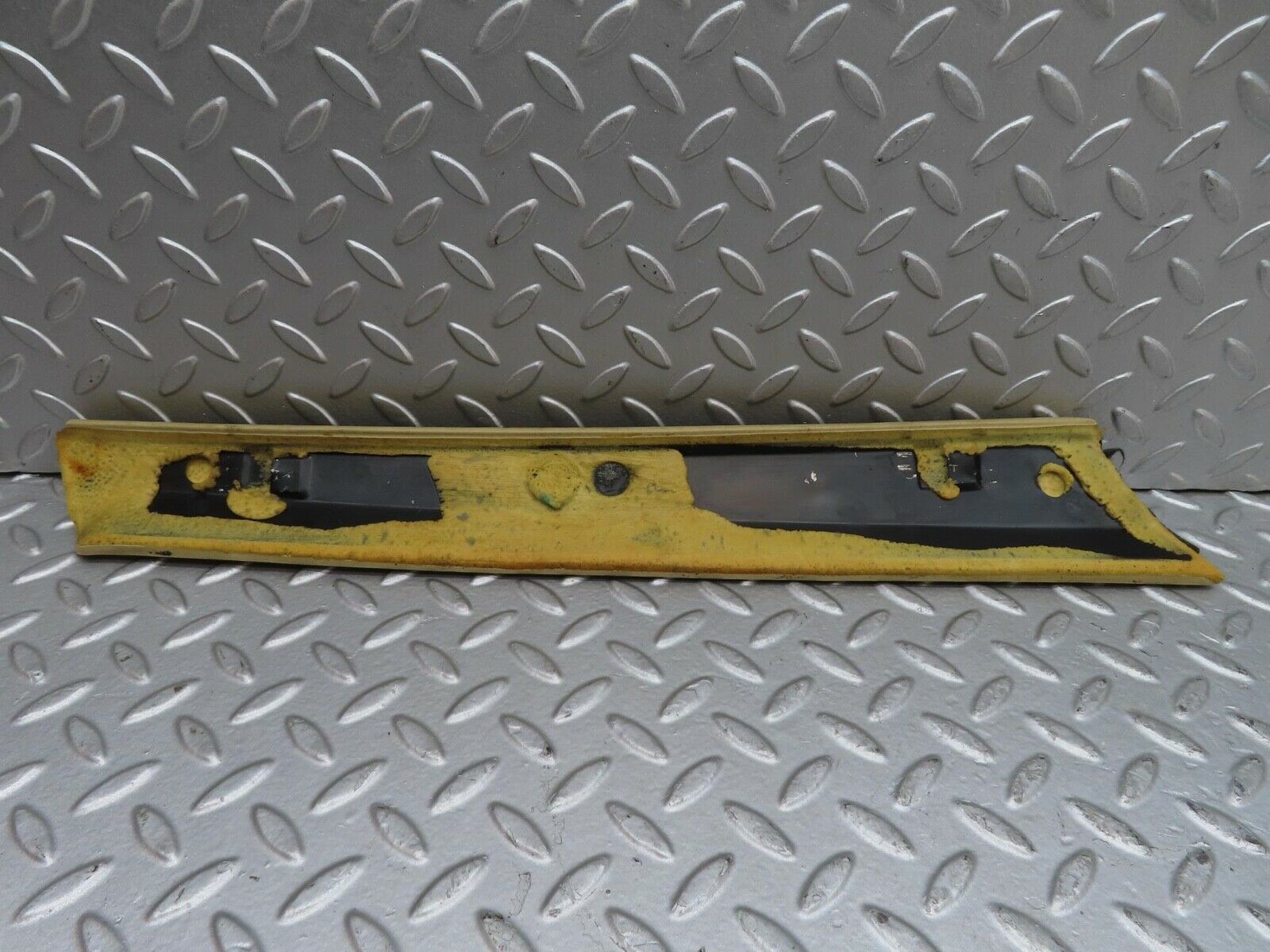 15318 Mercedes-Benz W123 230E A Pillar Cover Left Side