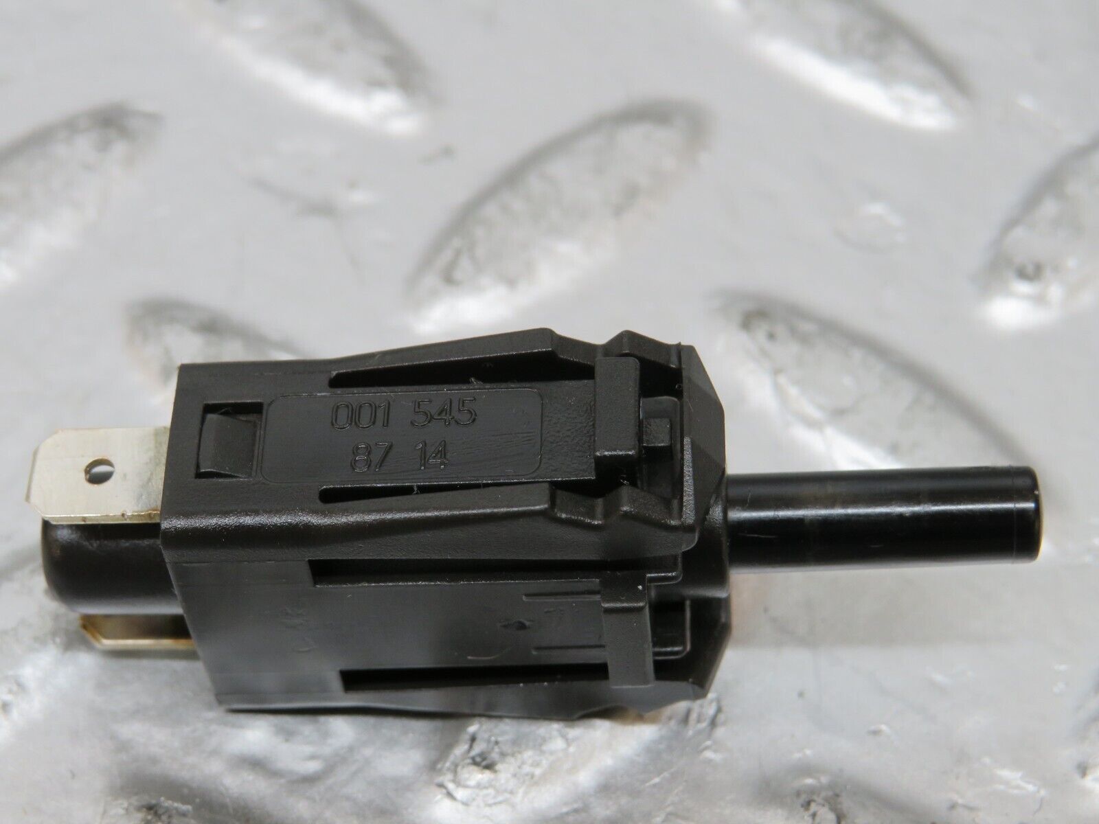 25812 Mercedes-Benz W124 280E Door Contact Switch Pair 0015458714