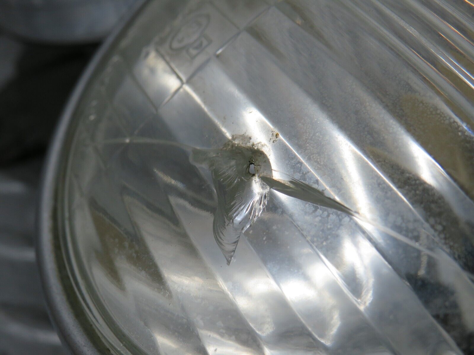 37580 Mercedes-Benz W109 300SEL Front Headlight Bosch Left/Right 1300508003 7077R 1305601134 1305602059